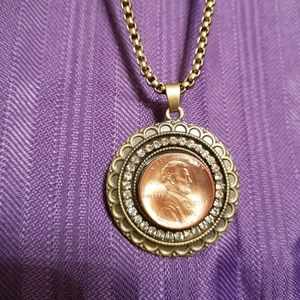 Treasure snap necklace